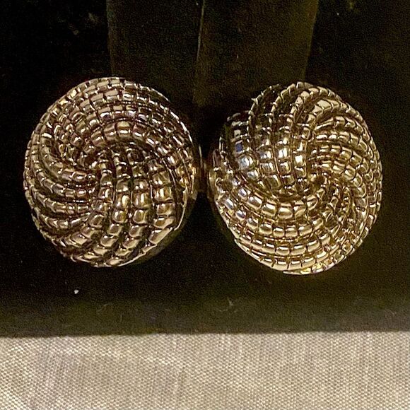 Vintage Round Sliver Twisted Rope Swirl Clip On Earrings - Picture 1 of 3
